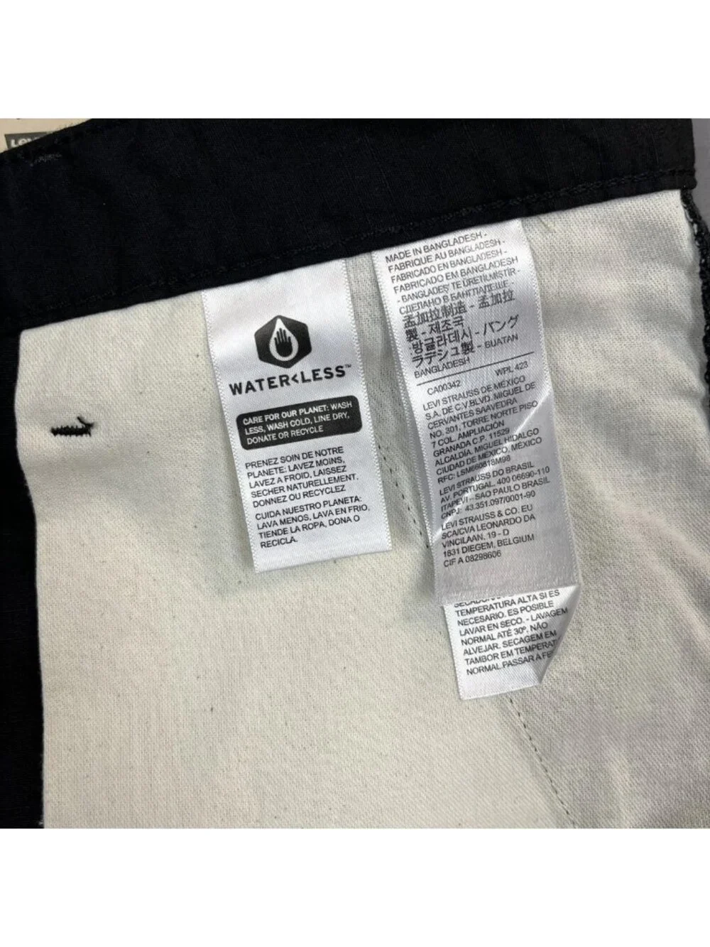 Levis Mens Carrier Cargo Bermuda Shorts 42X10 (Waist 44